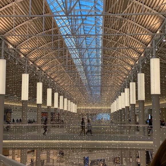 Meet your Posher, Lea - Picture 1 of 1